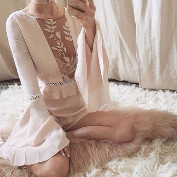 For Love & Lemons Emelia Romper in Dusty Pink Small - Picture 1 of 7